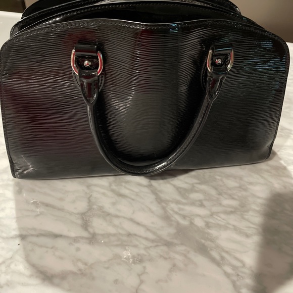 louis vuitton epi patent leather bag black